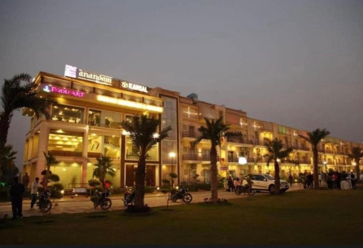 Anandan Citrine Hotel Vrindavan Exterior photo